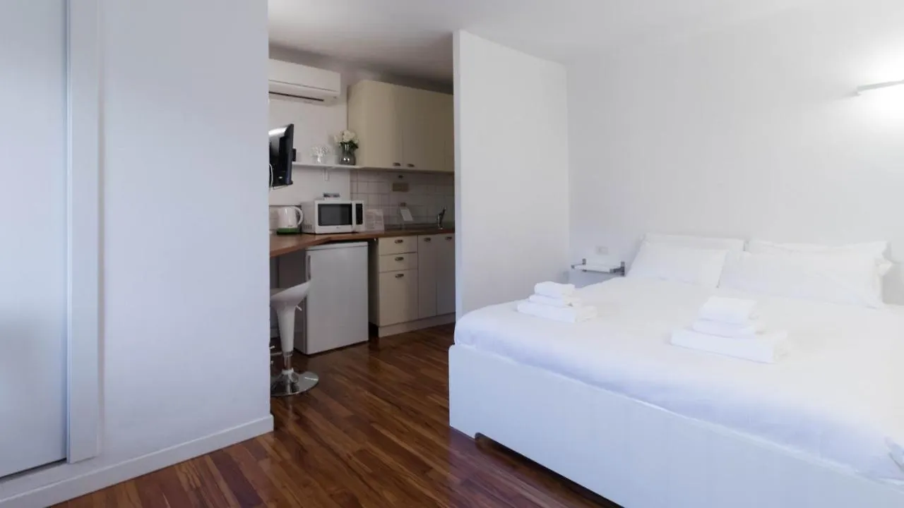 Moscova 52 Apartment Milan